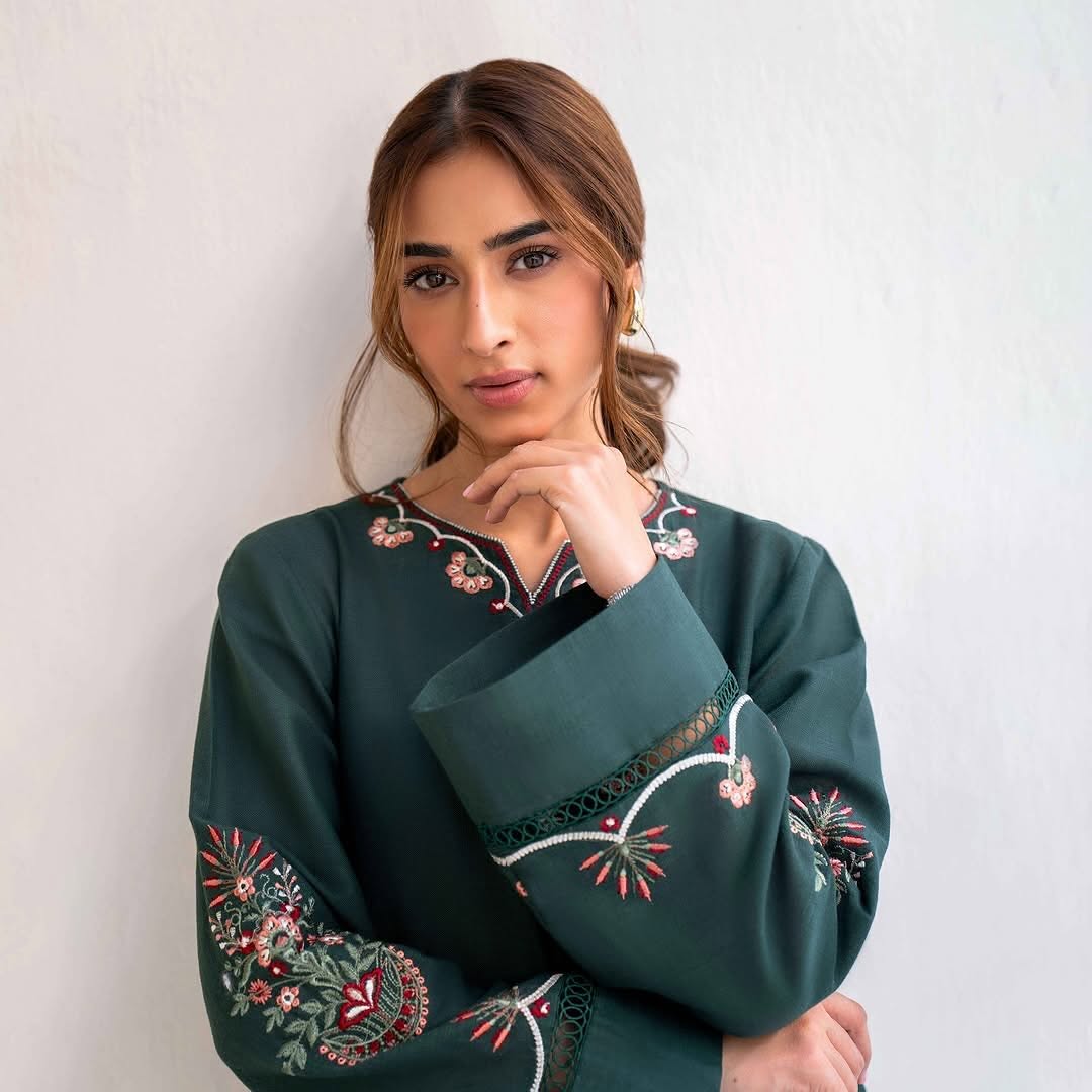 HANA EMBROIDED LONG LENGTH