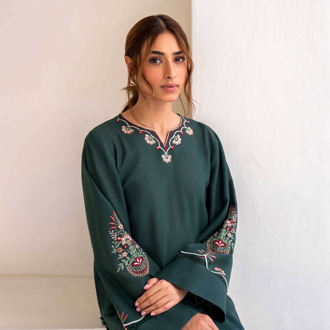 HANA EMBROIDED LONG LENGTH