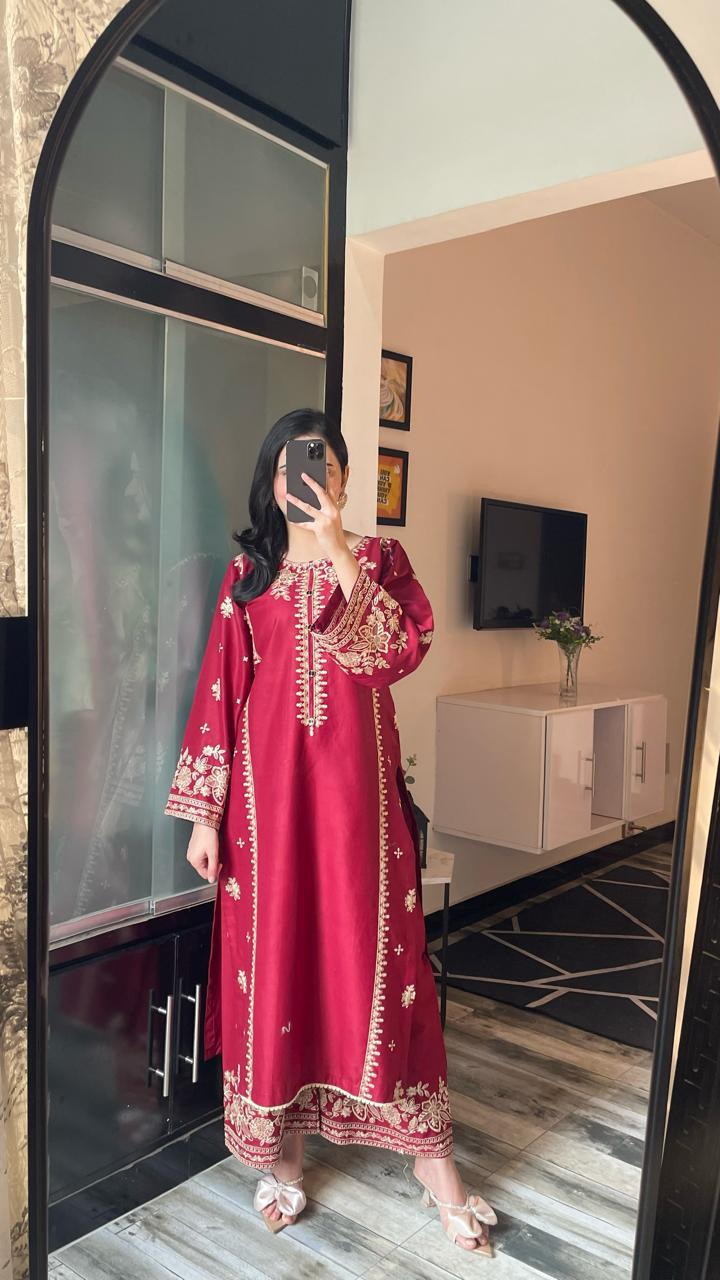 CRANBERRY Embroided 2 pc