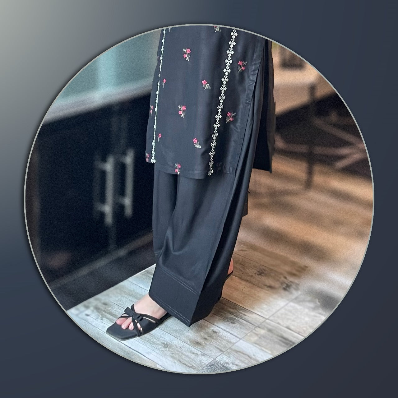 Dolce Embroided 2 pc