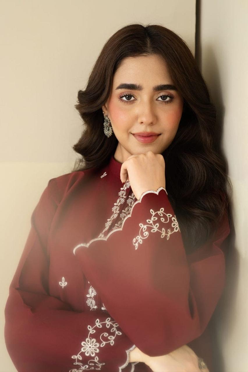 Mulberry Embroided 2 pc